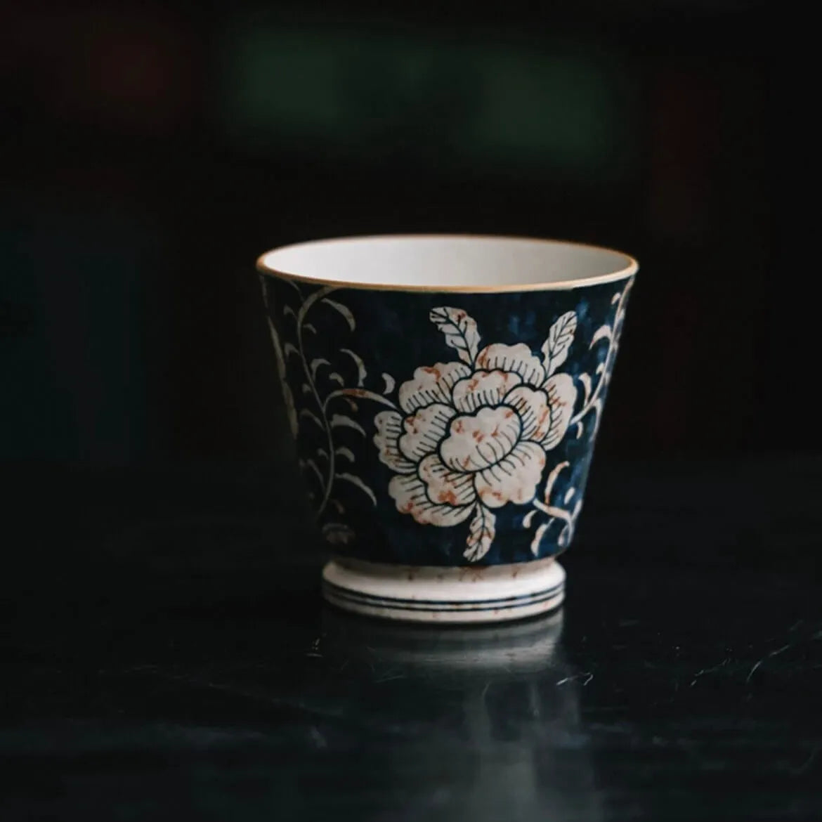 Hand-painted Retro Chinese Blue & White Coffee Cup - Artisan Crafted