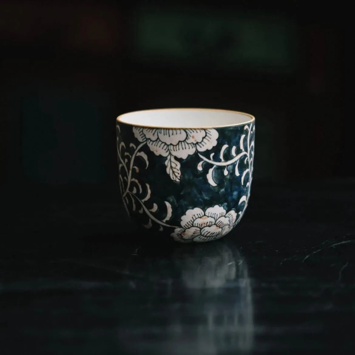 Hand-painted Retro Chinese Blue & White Coffee Cup - Artisan Crafted